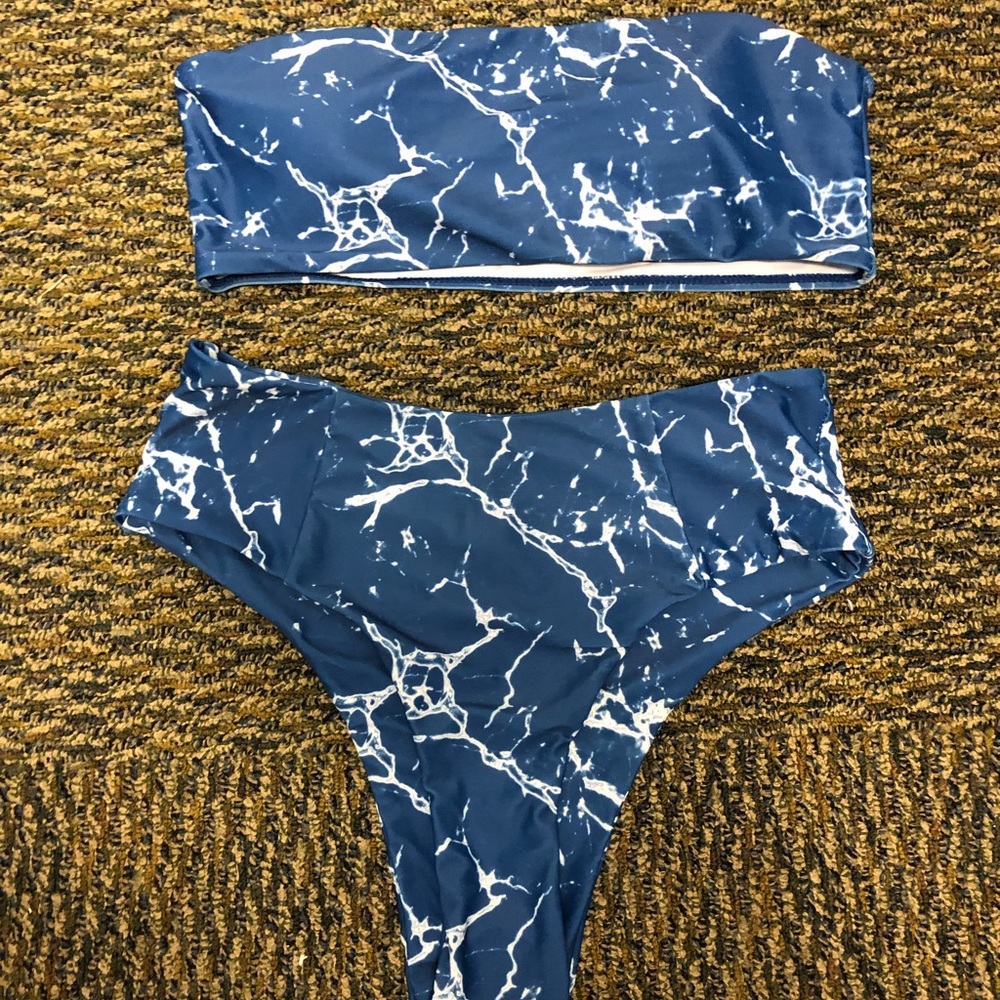 2 piece swim suit